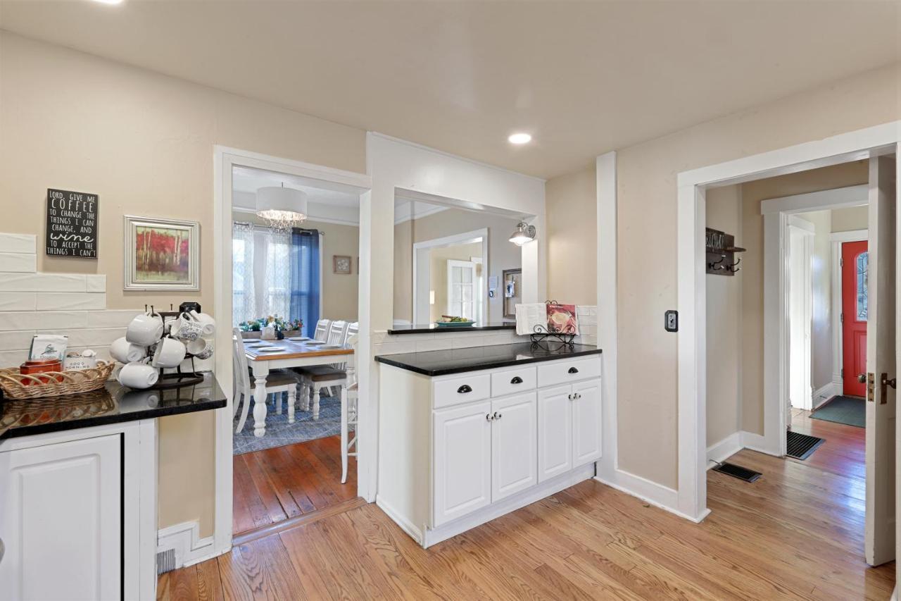 Garden City House With Hot Tub Colorado Springs Bagian luar foto