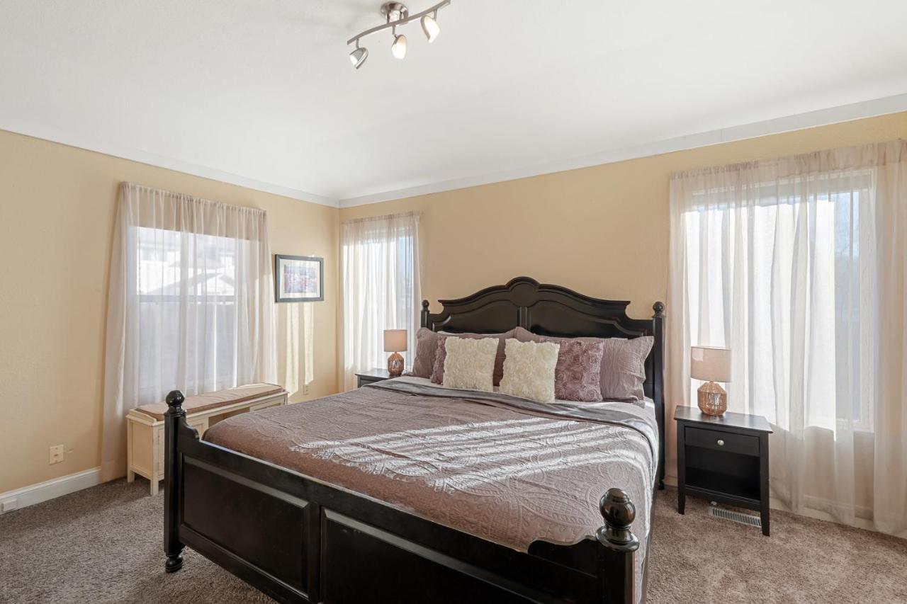 Garden City House With Hot Tub Colorado Springs Bagian luar foto